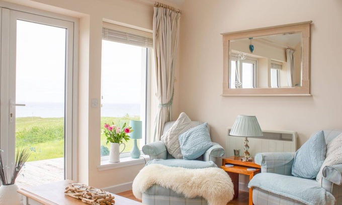 Bornesketaig Casa | Estupenda casa de vacaciones privada para 6 personas con WIFI, TV y terraza