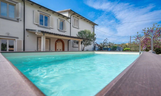 Fucecchio Casa | Casa de vacaciones privada con WIFI, piscina privada, A/C, TV, vista panorámica, aparcamiento