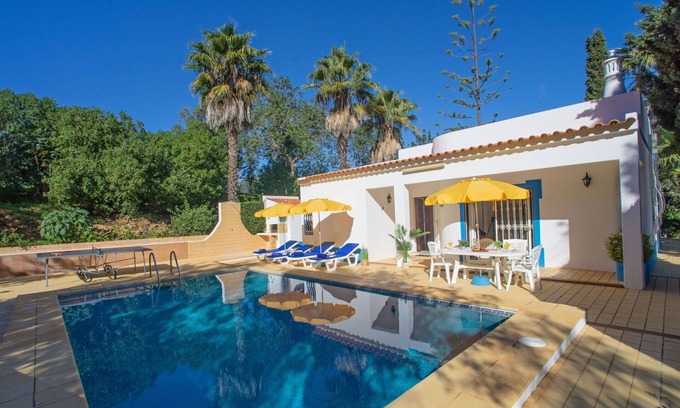Alpouvar Villa | Preciosa casa de vacaciones privada para 4 personas con piscina privada, WIFI, A/C, TV y patio