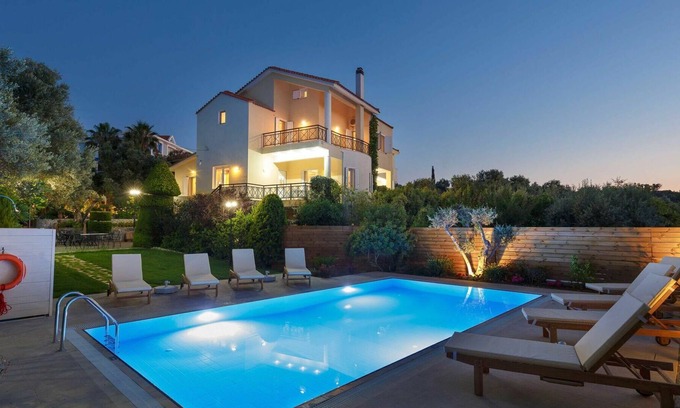 Xiro Chorio Villa | Casa de vacaciones privada con piscina privada, A/C, WIFI, TV, terraza, vista panorámica