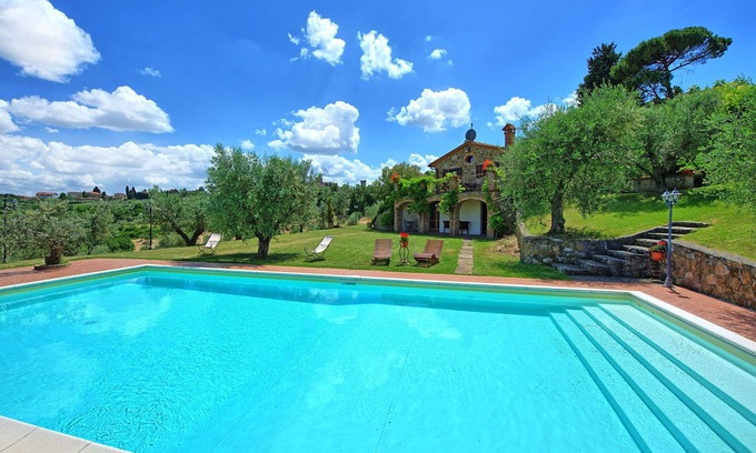 Lucignano Villa | Casa de vacaciones privada con piscina privada, A/C, WIFI, TV, patio, vista panorámica
