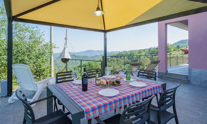 Maissana Casa | Maravillosa casa de vacaciones privada para 6 personas con WIFI, A/C, TV y terraza