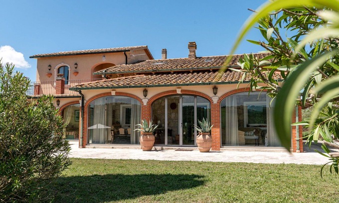 Manciano Villa | Estupenda casa de vacaciones privada con A/C, WIFI, piscina privada, patio y mascotas permitida