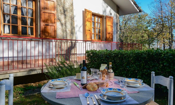 Macchino Casa | Estupenda casa de vacaciones privada para 8 personas con WIFI, TV, patio y mascotas permitida