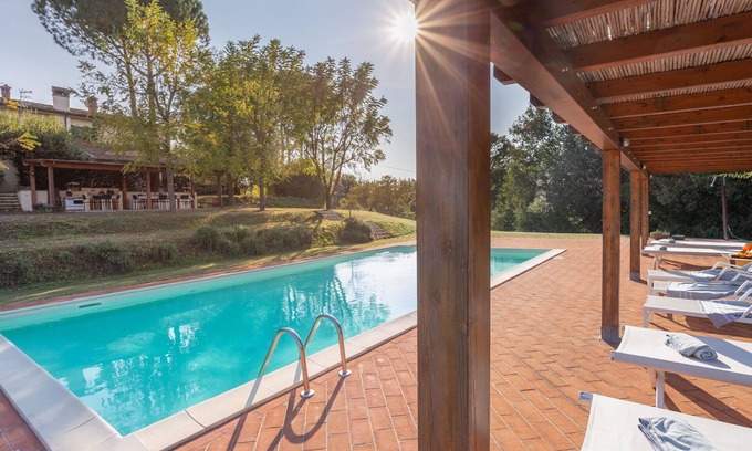 Montecalvoli Villa | Casa de vacaciones privada con WIFI, piscina privada, TV, patio, vista panorámica, aparcamiento