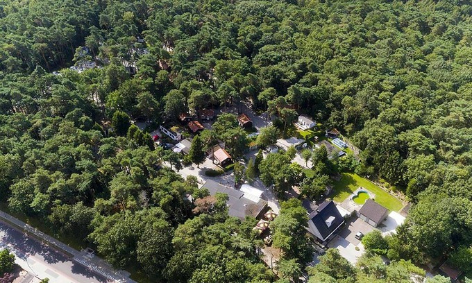 Schinveld Casa | Maravillosa casa de vacaciones privada para 6 personas con WIFI, TV, terraza y aparcamiento