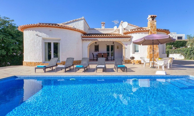 Urbanización La Mandarina Casa | Estupenda casa de vacaciones privada con A/C, piscina privada, WIFI, TV, terraza, aparcamiento