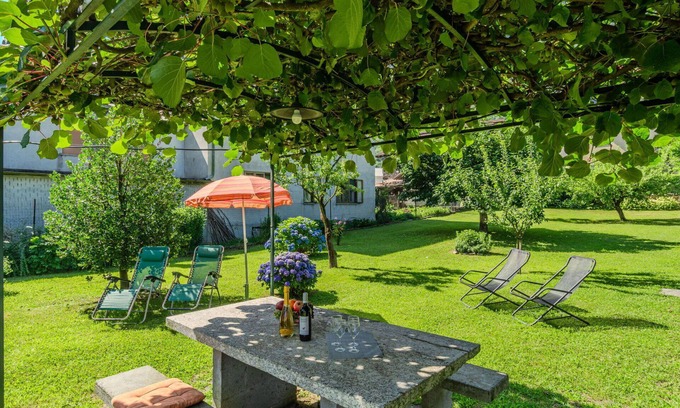 Piantedo Casa | Estupenda casa de vacaciones privada para 5 personas con WIFI, TV, patio y mascotas permitida