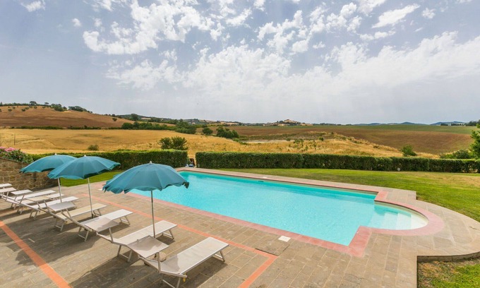 Manciano Villa | Casa de vacaciones privada con WIFI, piscina privada, TV, patio, vista panorámica, aparcamiento