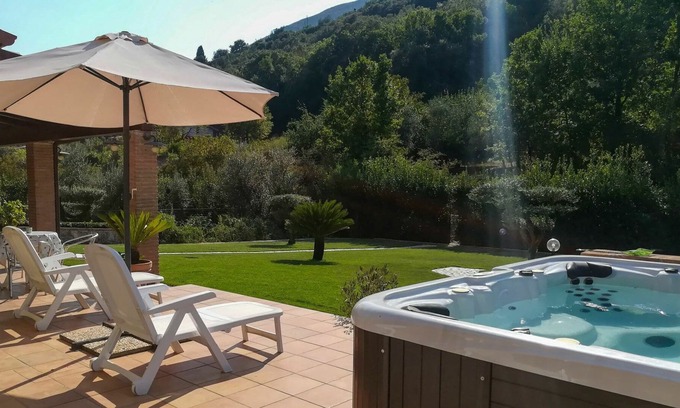 Itri Villa | Estupenda casa de vacaciones privada con WIFI, piscina privada, TV, patio y aparcamiento