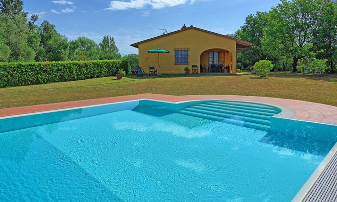 Legoli Villa | Casa de vacaciones privada con WIFI, piscina privada, TV, terraza, vista panorámica, aparcamiento