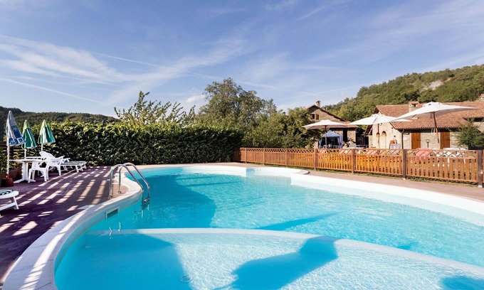 Palazzuolo sul Senio Villa | Casa de vacaciones privada con WIFI, jacuzzi, piscina privada, TV, vista panorámica, aparcamiento