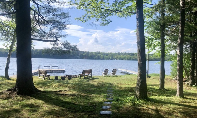 Chief Lake Casa | Beautiful property on Lac Courte Oreilles - flat lot!