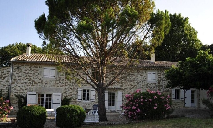Colonzelle Casa | beautiful property surrounded by nature with swimming pool ideal for large families