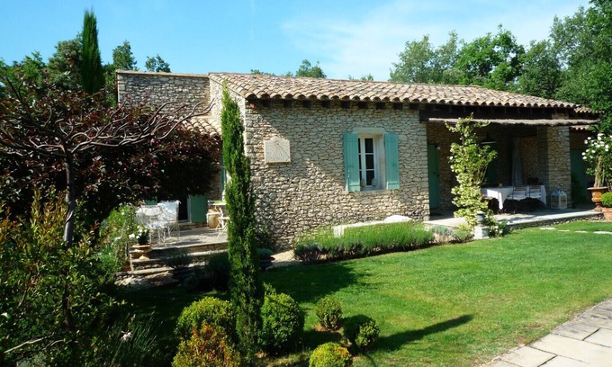 Lacoste Casa | Beautiful Provencal villa with pool and jacuzzi