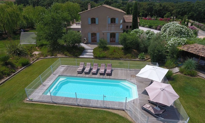 Cogolin Villa | Hermosa villa provenzal rodeada de vignes cerca de St Tropez Piscina climatizada AC