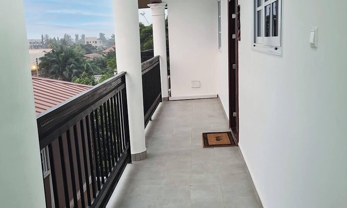 Accra Apartamento | Beautiful Quiet & Cozy Close to Highway