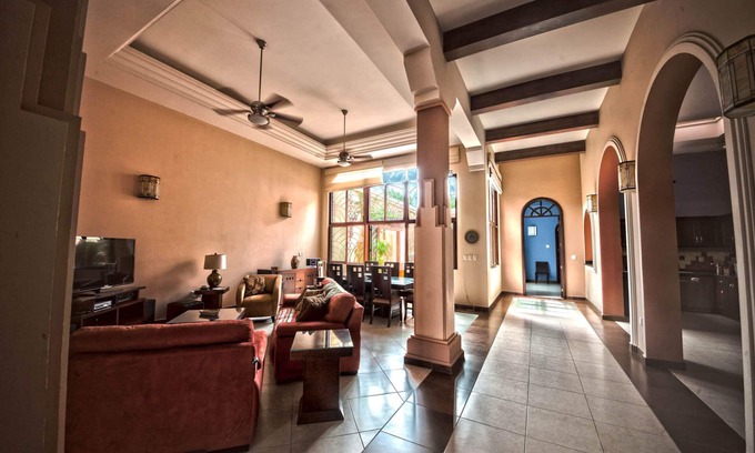Centro de Mazatlán Casa | Hermosa Quiet Home Histórico W privada Cerca de la playa y Plaza