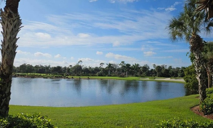 Catalina Isles Condominio | Beautiful Relaxing condo with a Lake/Golf Course view 8 miles from beach!