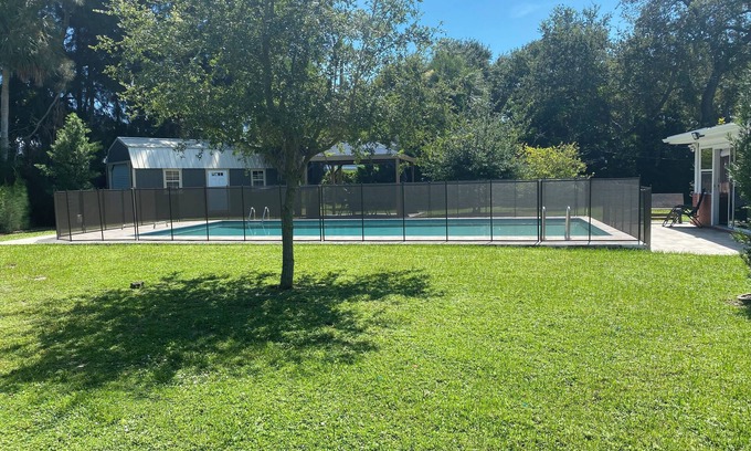 Rock Ridge Casa | Beautiful renovate Home Paradise Heated POOL Jacuzzie Vero Beach