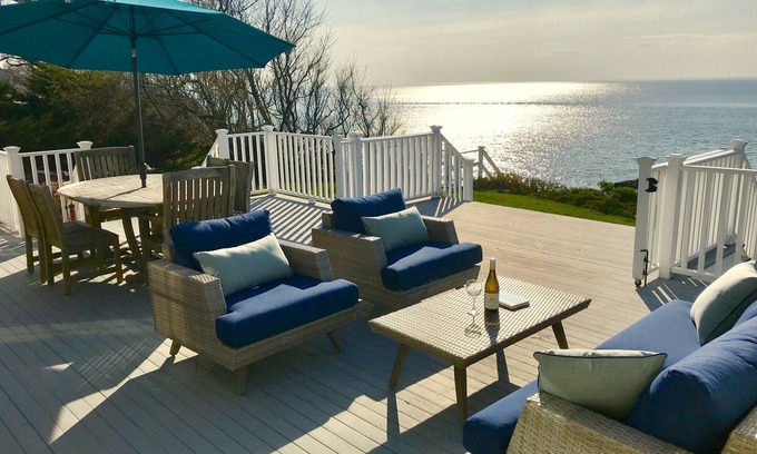 Greenport West Casa | Hermosa casa renovada frente al mar