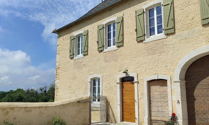 Monein Casa | Beautiful renovated farmhouse in the countryside