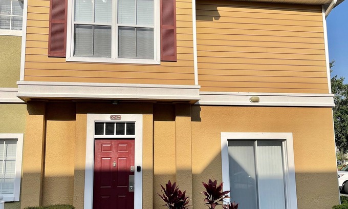 Venetian Bay Villages Casa | Beautiful Resort Venetian Bay Village Condo near Disney World
