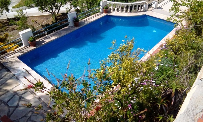 L'Albiol Villa | Hermoso refugio rural, piscina privada en la colina del pie de las montañas de Prades