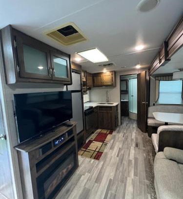Fairvilla Otro | Beautiful RV 15 Min to Downtown Orlando