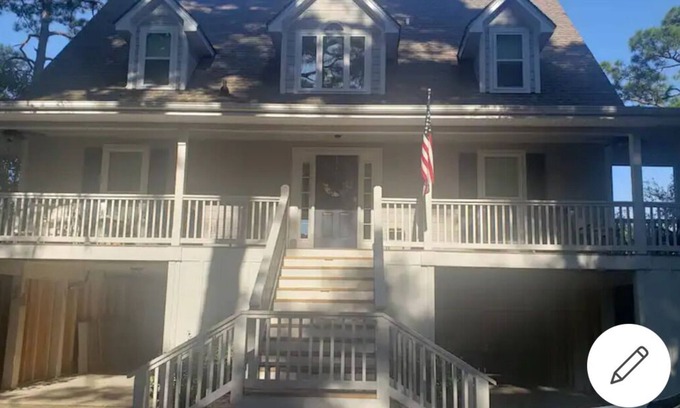 Oceanmarsh Subdivision Casa | Beautiful spacious house overlooking Atlantic ocean and marsh.