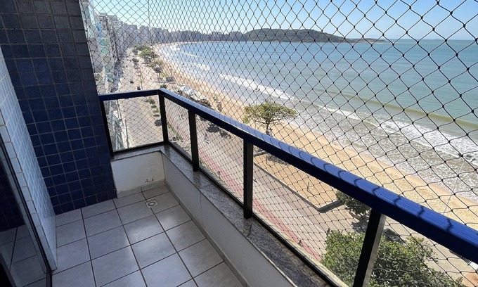 Guarapari Apartamento | Beautiful sea-front apartment with 3 bedrooms and 2 parking spaces