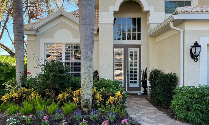 North Naples Casa | Beautiful Seasonal Rental in Pelican Marsh