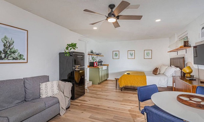 Three Rivers Apartamento | Beautiful Sequoia Hideout / Modern with Views!!