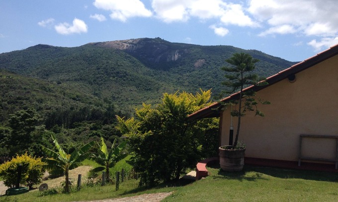 Itapetinga Casa | Hermoso sitio en una ubicación privilegiada para 12 personas.