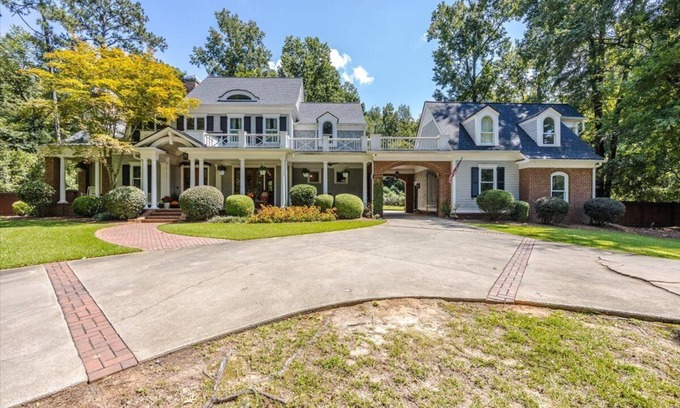 Macon Casa | Beautiful Southern Living Magazine Home in North Macon
