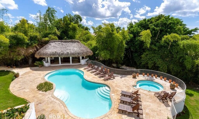 Casa de Campo Villa | Beautiful & Spacious 6BR-Villa w/ Pool, Jacuzzi &