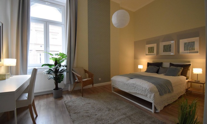 Nepszinhaz negyed Condominio | Hermosa espaciosa central