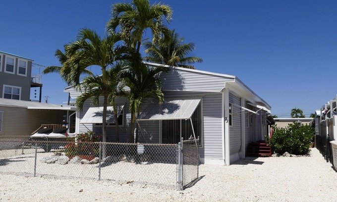 Key Largo Village Casa | Hermosa y espaciosa casa frente al mar Key Largo