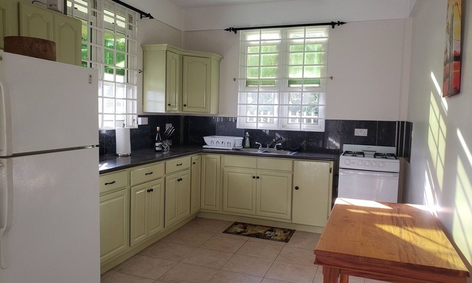 Mahaut Apartamento | Beautiful, spacious, quiet, stylish apartment close to city center