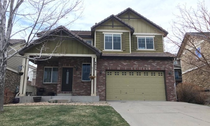 Aurora Casa | Beautiful, spacious, super clean! Whole House, family sized, company/group