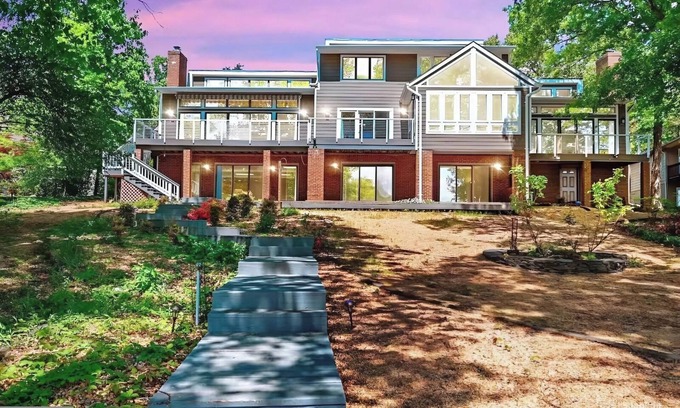 Lake of the Woods Casa | Beautiful, spacious, lakefront home large lot, firepit, hot tub, and more