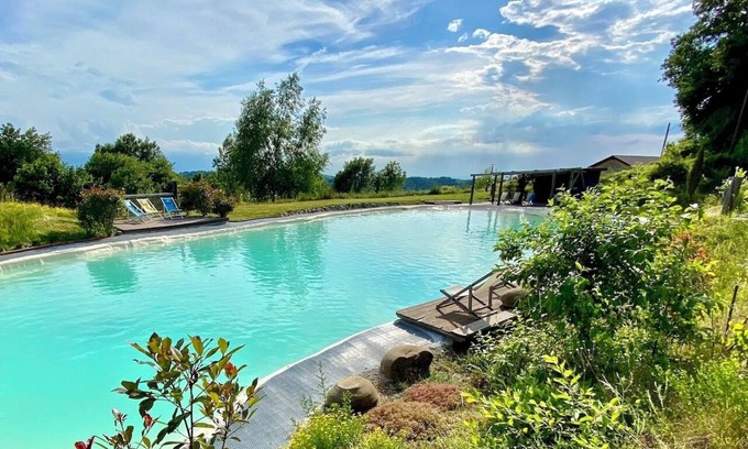 Mombarcaro Cabaña | Hermosa casa de vacaciones de piedra con gran terraza