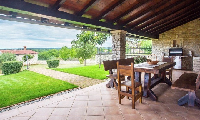 Selina Cabaña | Hermosa villa de piedra con piscina privada y jardín cerrado Se admiten mascotas