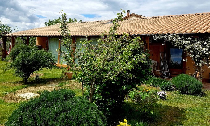 Barchi Casa | Preciosa casa de balas de paja entre viñedos y olivares ecológicos