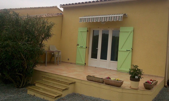 Trans-en-Provence Casa | HERMOSO ESTUDIO AMUEBLADO EN VILLA