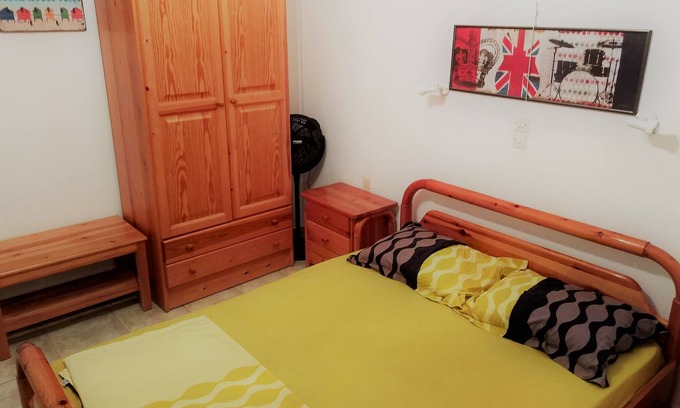 Aliki Apartamento | Hermoso estudio cerca de la playa, 1er piso, isla Aliki / Paros.