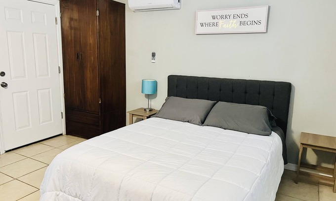 Jacksonville Apartamento | Beautiful Studio! Very peaceful, very safe!