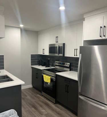 Calgary Apartamento | Beautiful suite