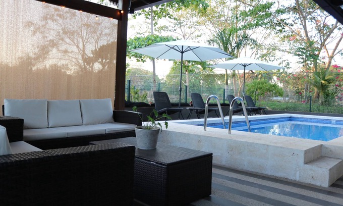 Punta Leona Casa | Hermosa casa de verano con vista al río