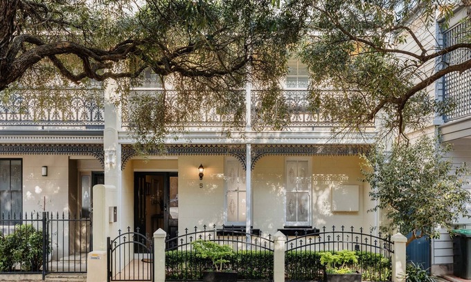 Cooks Hill Casa | Beautiful Terrace Home with Courtyard
